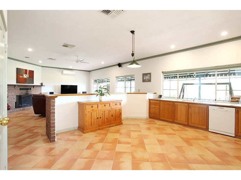 22 Moondyne Trail, Gnangara WA 6077