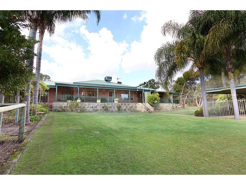 22 Moondyne Trail, Gnangara WA 6077