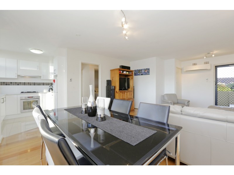 3/45 Robert Street, Como WA 6152