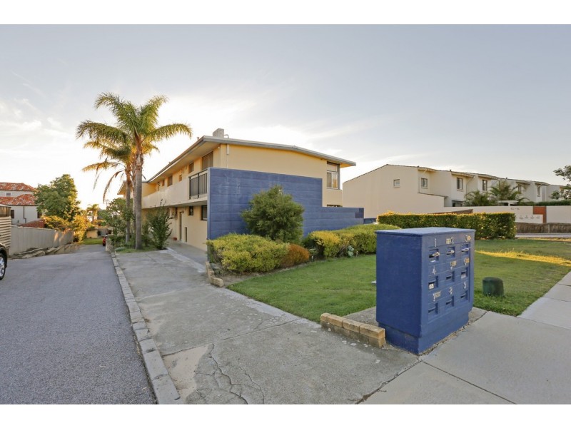 3/45 Robert Street, Como WA 6152