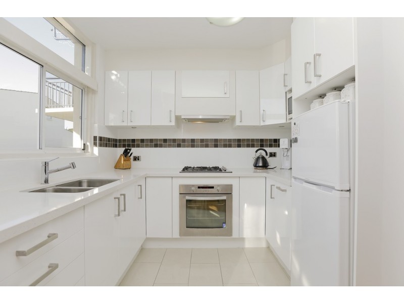 3/45 Robert Street, Como WA 6152