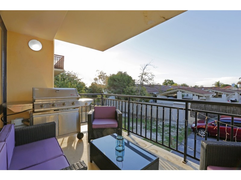 3/45 Robert Street, Como WA 6152