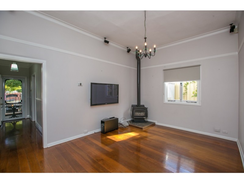 124 Hubert Street, East Victoria Park WA 6101