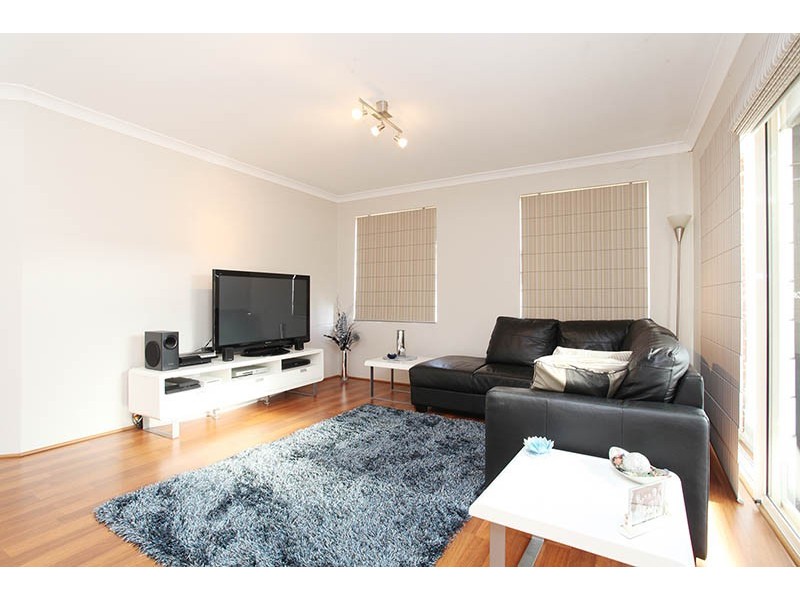 35 Planetree Pass, Canning Vale WA 6155