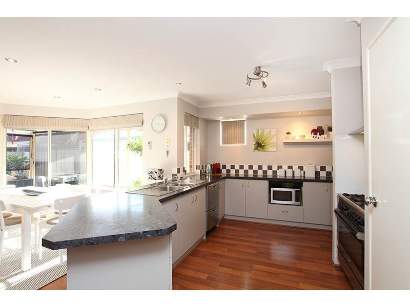 35 Planetree Pass, Canning Vale WA 6155