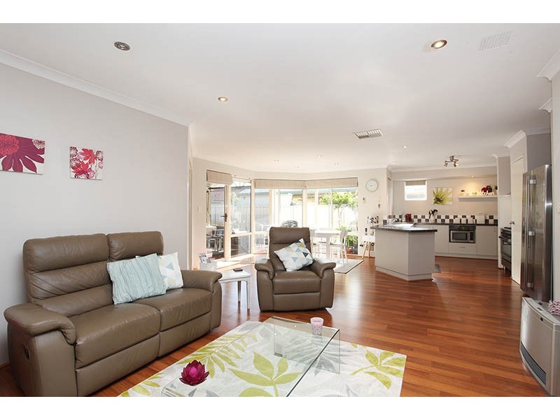 35 Planetree Pass, Canning Vale WA 6155