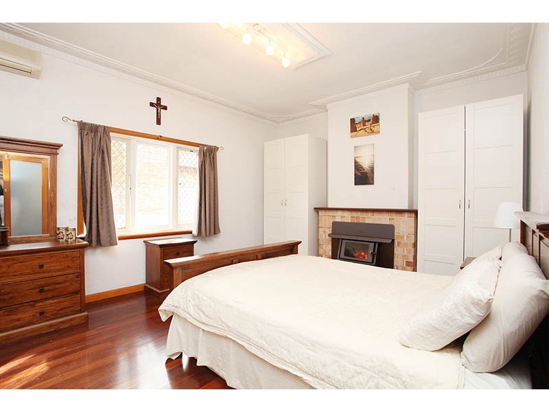 65 Lamond Street, Alfred Cove WA 6154