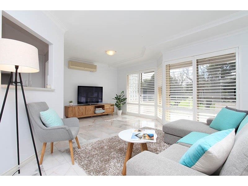 24b Garland Street, Victoria Park WA 6100