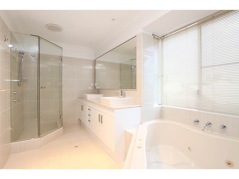 24b Garland Street, Victoria Park WA 6100