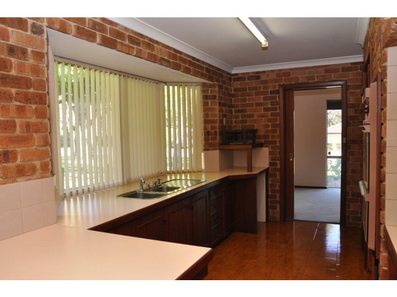 17 ALDWORTH CRESCENT, Gosnells WA 6110