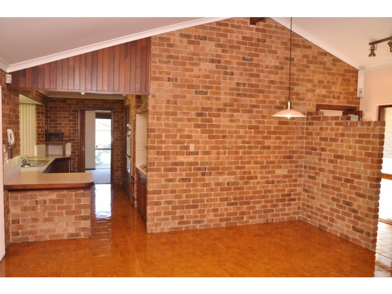 17 ALDWORTH CRESCENT, Gosnells WA 6110