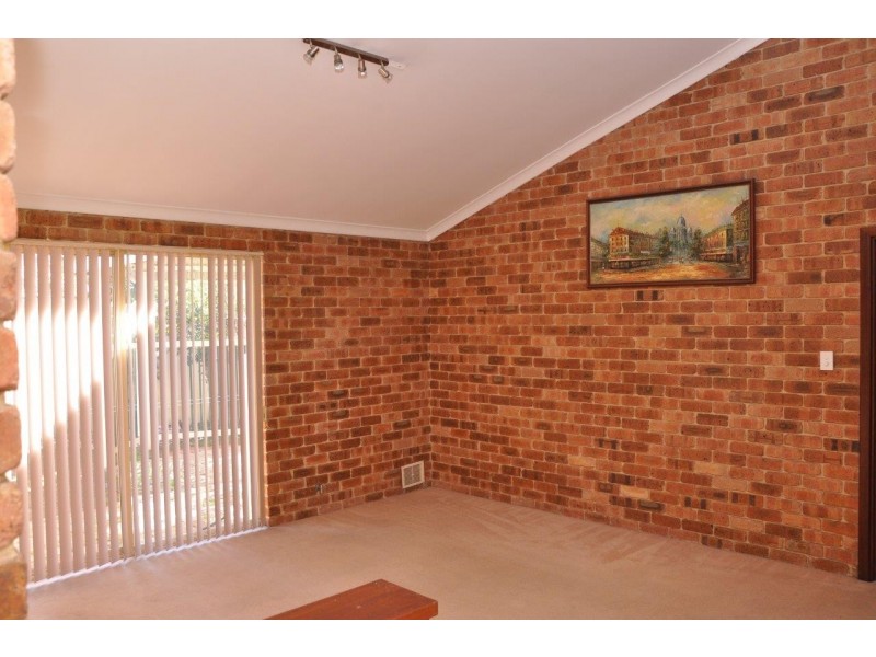 17 ALDWORTH CRESCENT, Gosnells WA 6110