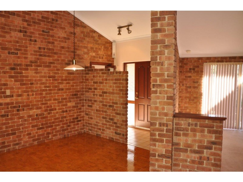 17 ALDWORTH CRESCENT, Gosnells WA 6110
