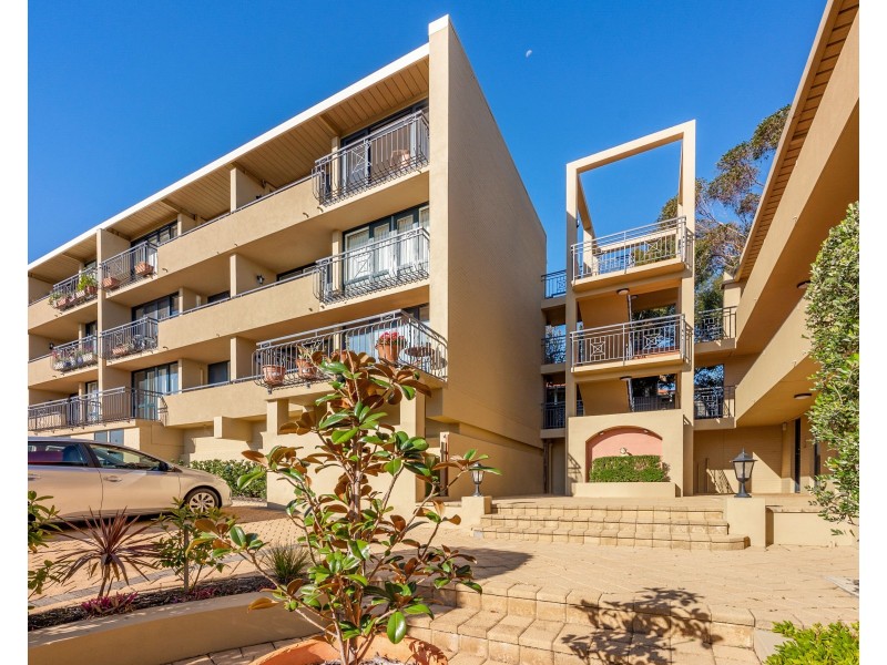 9/16 Hensman Street, South Perth WA 6151