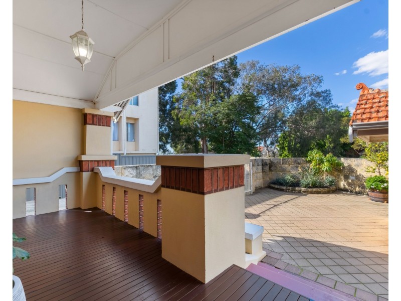 1/165 Canning Highway, South Perth WA 6151