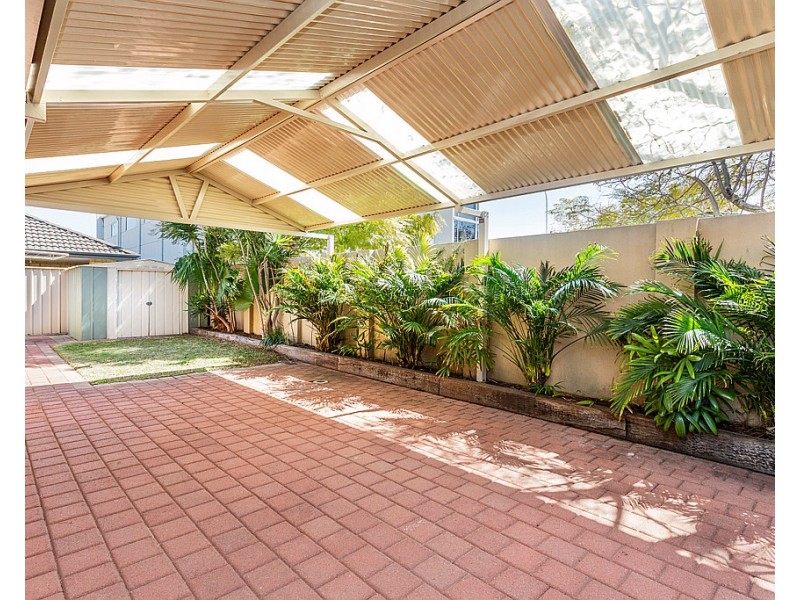 8 Selwyn Place, Rivervale WA 6103