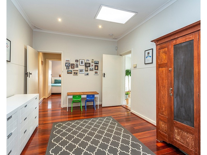 62 Victoria Street, St James WA 6102