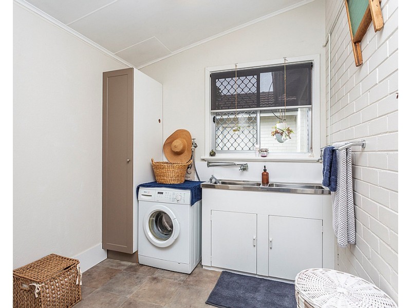 62 Victoria Street, St James WA 6102