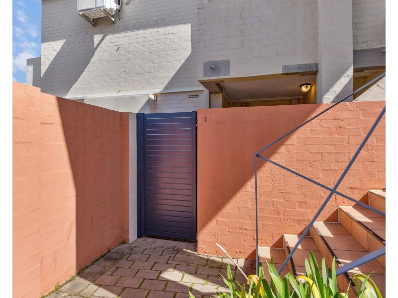 1/362 Mill Point Road, South Perth WA 6151