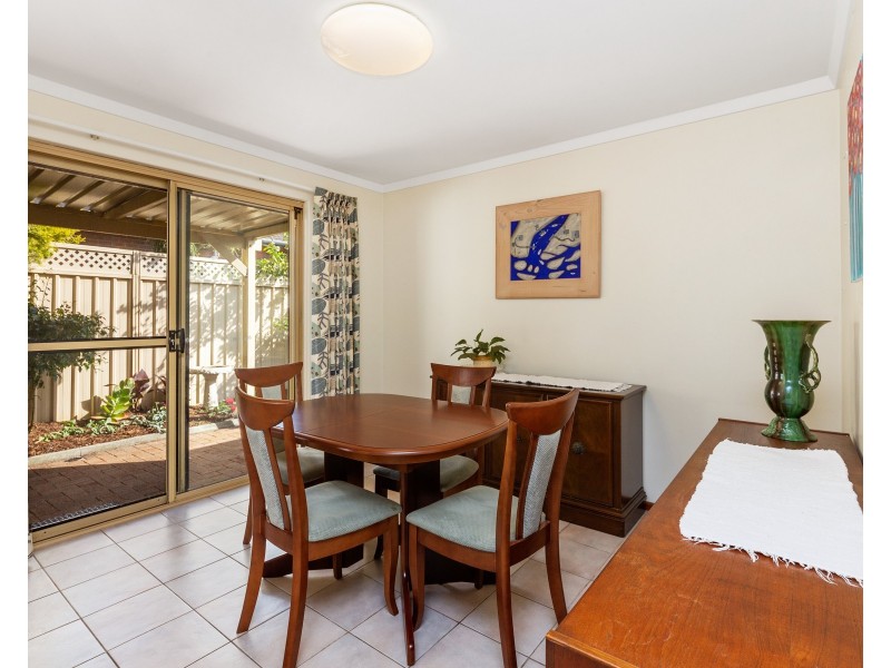 2/62 Robert Street, Como WA 6152