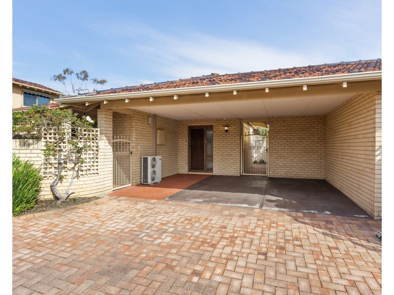 2/62 Robert Street, Como WA 6152