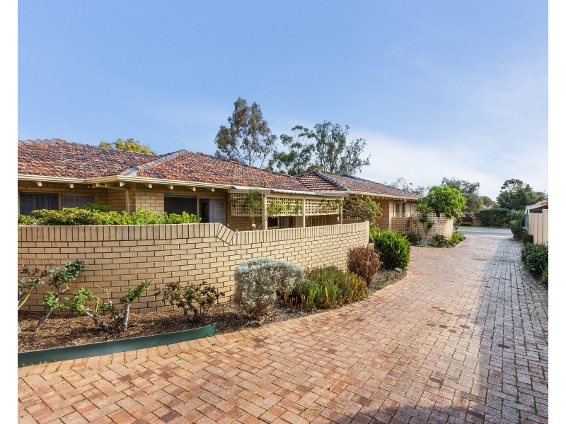 2/62 Robert Street, Como WA 6152