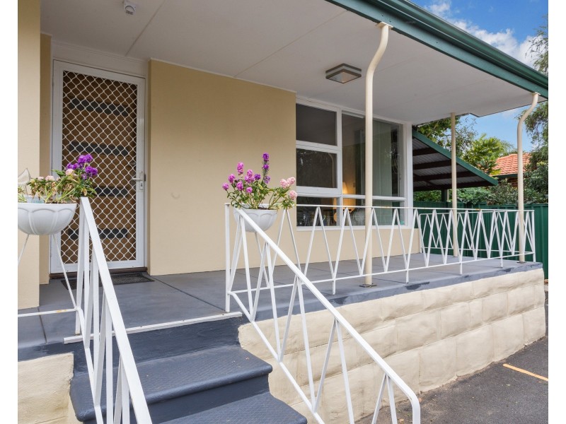 4/94 Todd Avenue, Como WA 6152