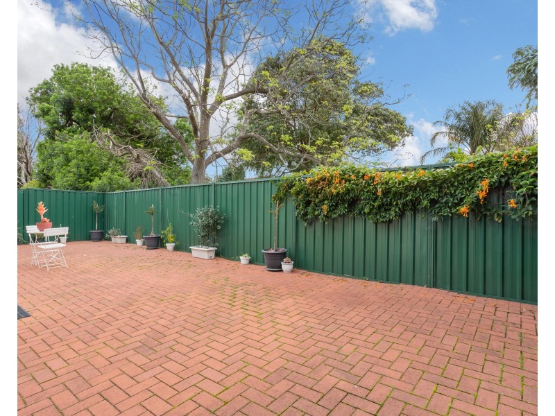 4/94 Todd Avenue, Como WA 6152