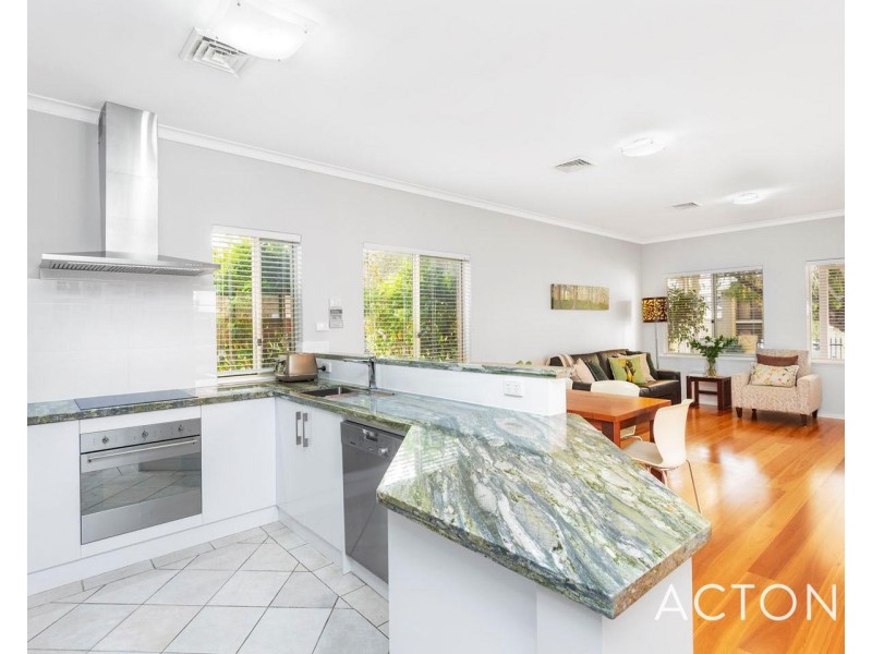 1/43 Comer Street, Como WA 6152