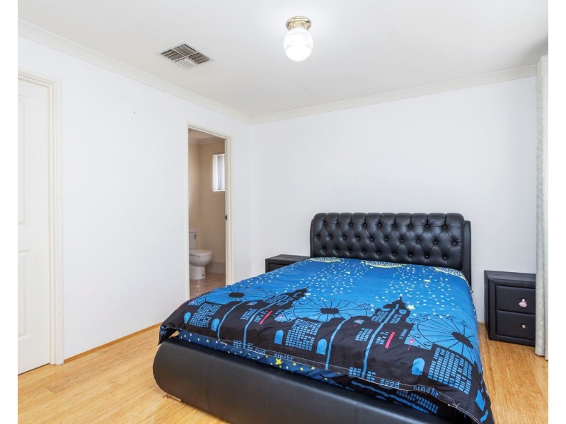 2/347 Sevenoaks Street, Cannington WA 6107