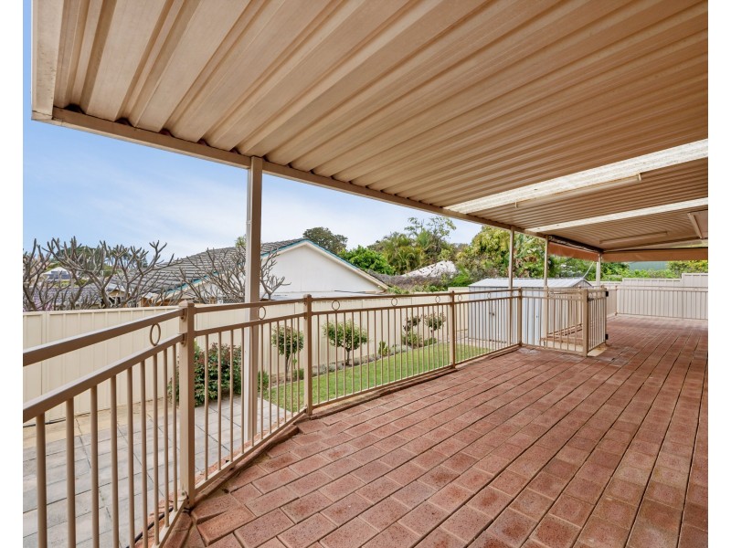 15 Throssell Street, Como WA 6152