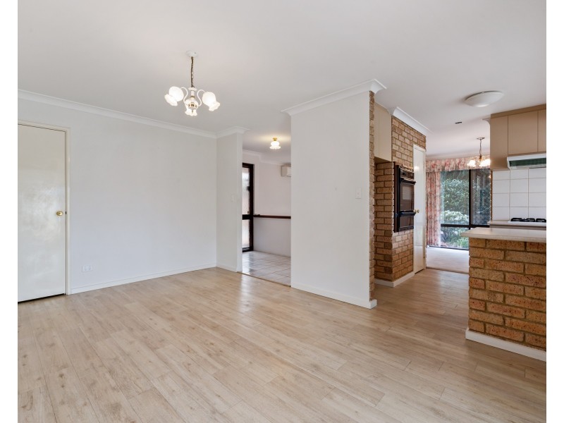 15 Throssell Street, Como WA 6152