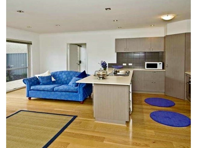 2/15 Sydenham Street, Rivervale WA 6103