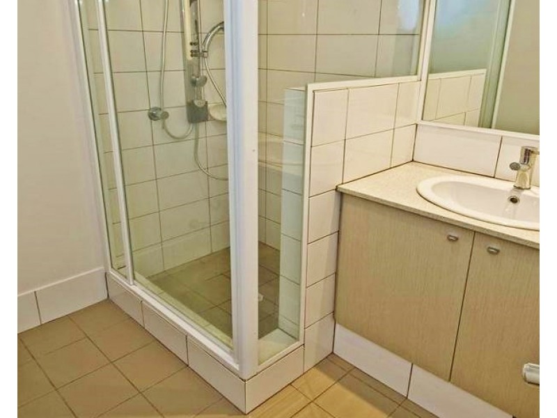 2/15 Sydenham Street, Rivervale WA 6103