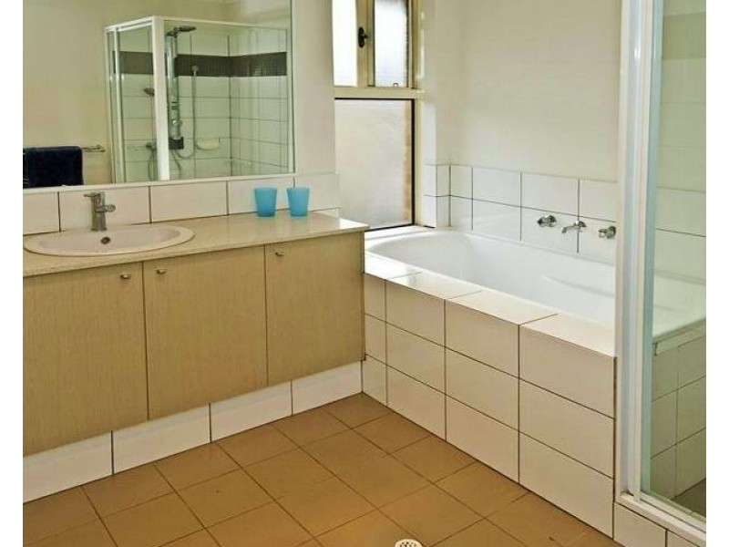 2/15 Sydenham Street, Rivervale WA 6103