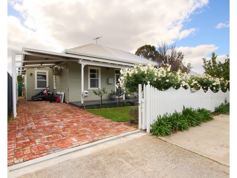 11A Kent Street, Victoria Park WA 6100
