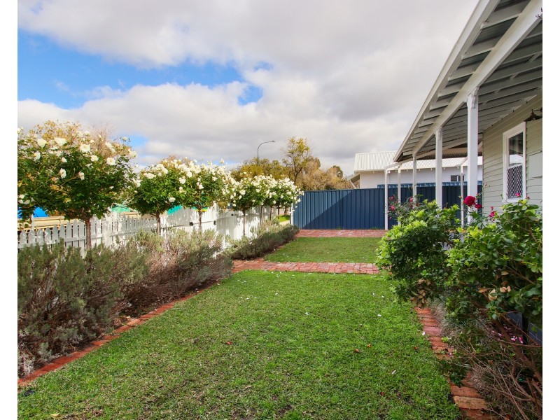 11A Kent Street, Victoria Park WA 6100