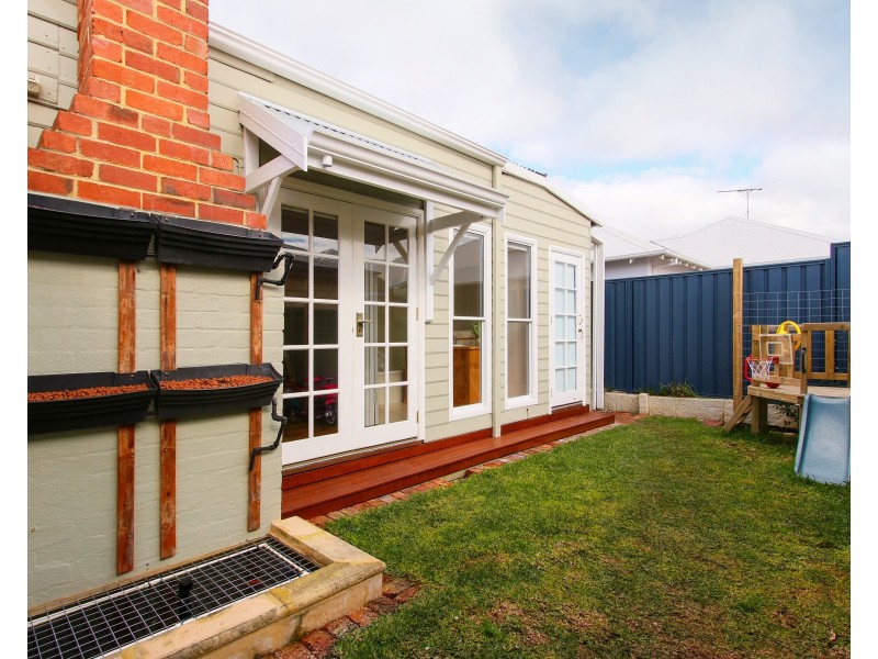 11A Kent Street, Victoria Park WA 6100