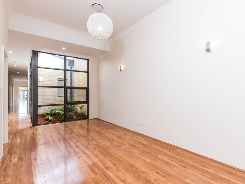 19B Francis Avenue, Karrinyup WA 6018