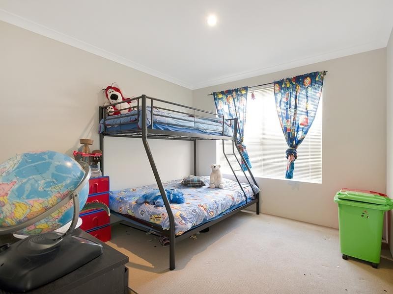 15 Abrolhos Close, Two Rocks WA 6037