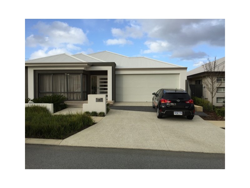 7 Solandri Bend, Banksia Grove WA 6031