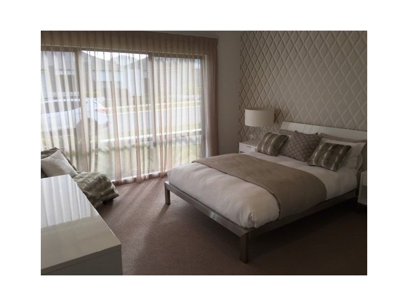 7 Solandri Bend, Banksia Grove WA 6031