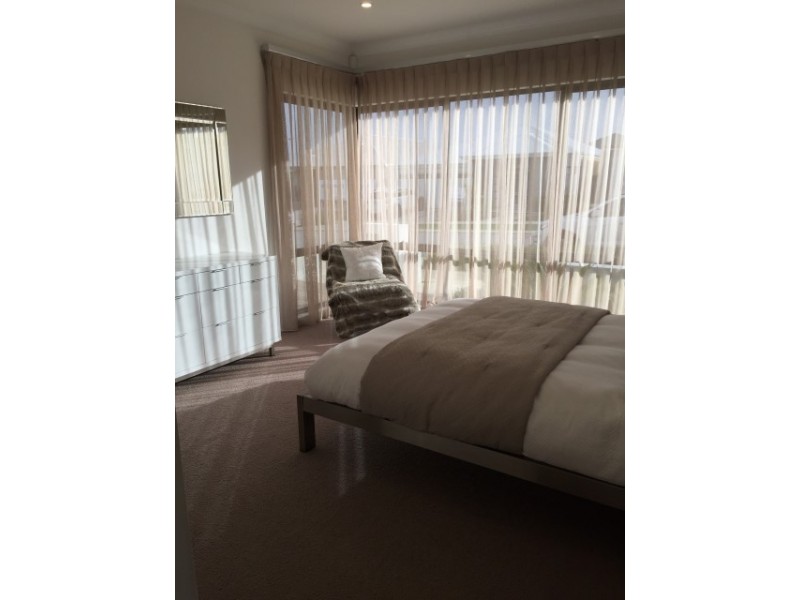 7 Solandri Bend, Banksia Grove WA 6031