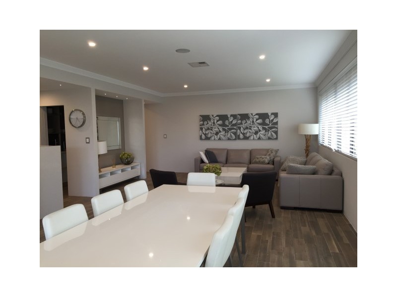 7 Solandri Bend, Banksia Grove WA 6031