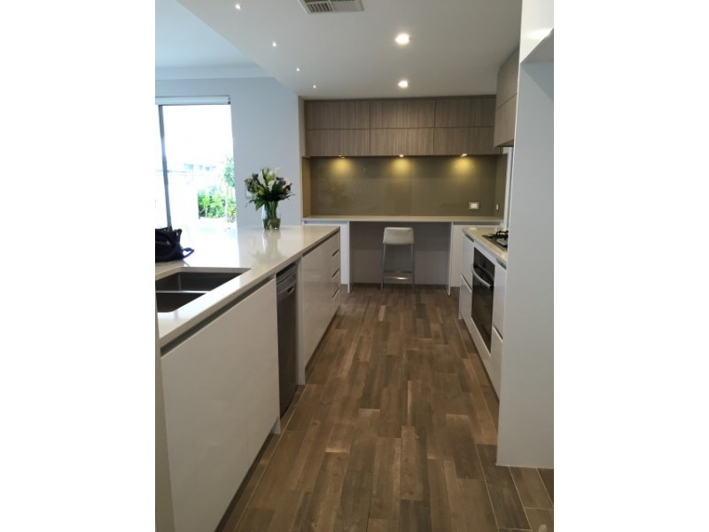 7 Solandri Bend, Banksia Grove WA 6031