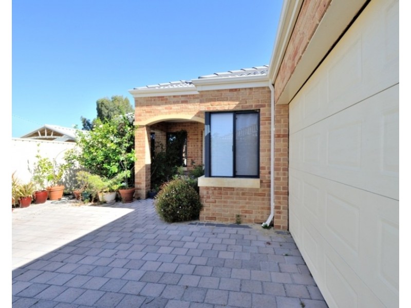 89B Pascoe Street, Karrinyup WA 6018