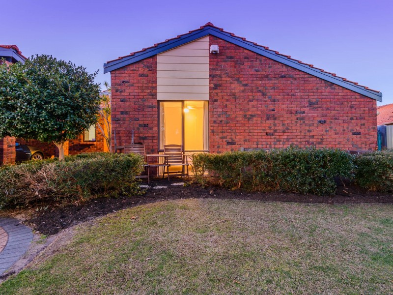 21 Hartington Way, Carine WA 6020