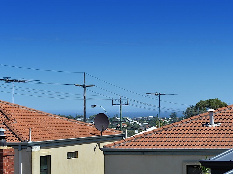 2/142 Ewen Street, Doubleview WA 6018