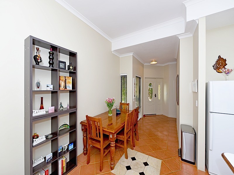 2/142 Ewen Street, Doubleview WA 6018