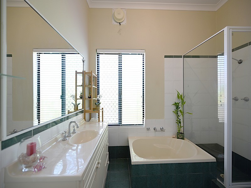 2/142 Ewen Street, Doubleview WA 6018